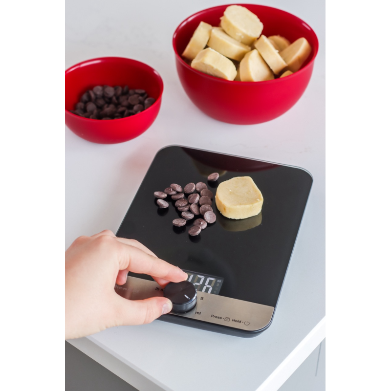 Digitale Küchenwaage von KitchenAid mit Glasplatte, 5000 g und 500 g / 5 Liter Wiegekapazität