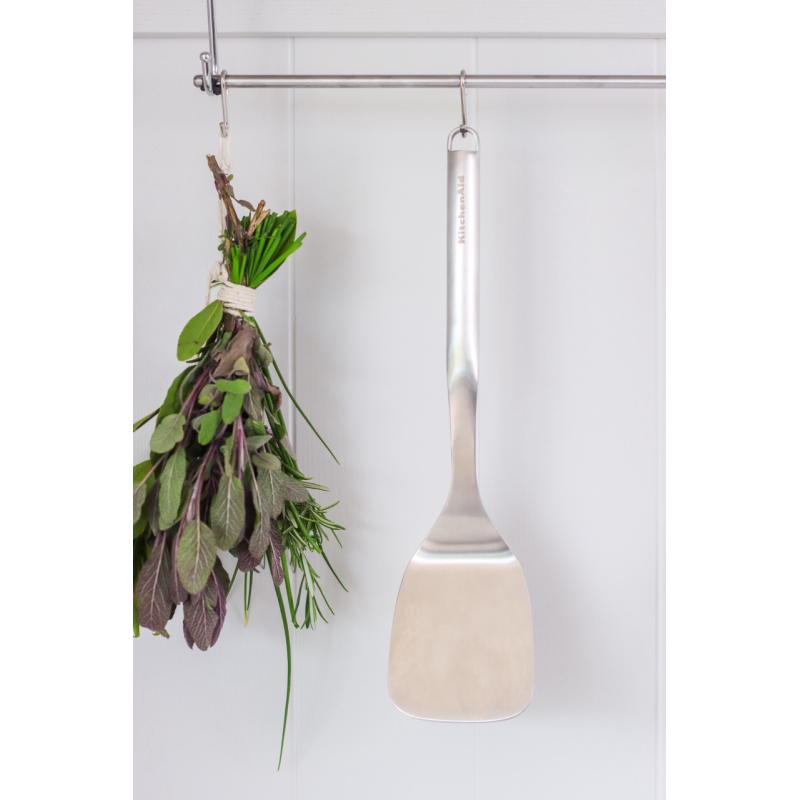 KitchenAid nerūsējošā tērauda pannas lāpstiņa