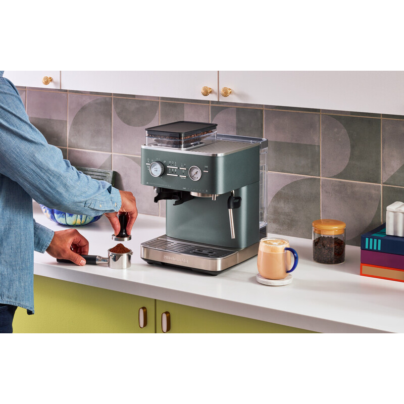 Pusiau automatinis espreso aparatas su girnine kavamale, Juniper