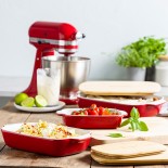 KitchenAid vidējs cepšanas trauks ar vāku, 1.9L, Empire Red