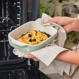 KitchenAidin pieni leivinpannu kannella, 0.9L, Pistachio