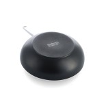 KitchenAid kalta, rūdīta alumīnija WOK panna 30 cm