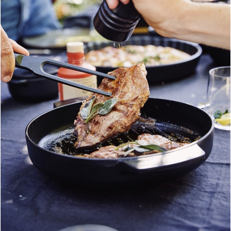 KitchenAid grila panna, lietošanai no krāsns līdz galdam, 26 cm