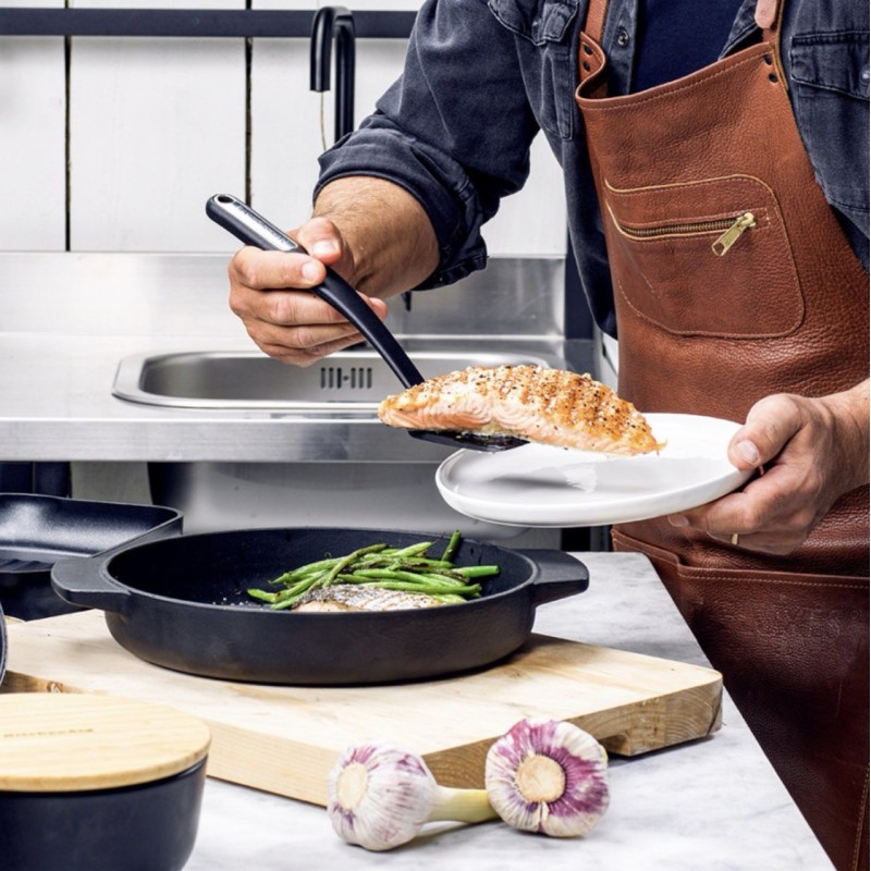 KitchenAid grila panna, lietošanai no krāsns līdz galdam, 26 cm