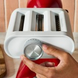 Makaronų priedas „trys viename“ plastikiniu korpusu