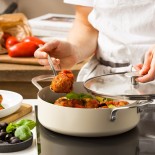 KitchenAid sautējamā panna, 28cm/4,28L | Nepiedegoša