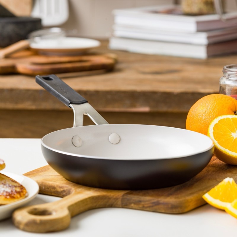 KitchenAid keptuvė 20 cm su keramine danga (be PFAS) | Kitchen.eu