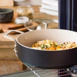 KitchenAid gili keptuvė-prikaistuvis, 24 cm / 3.1 l | Kitchen.eu