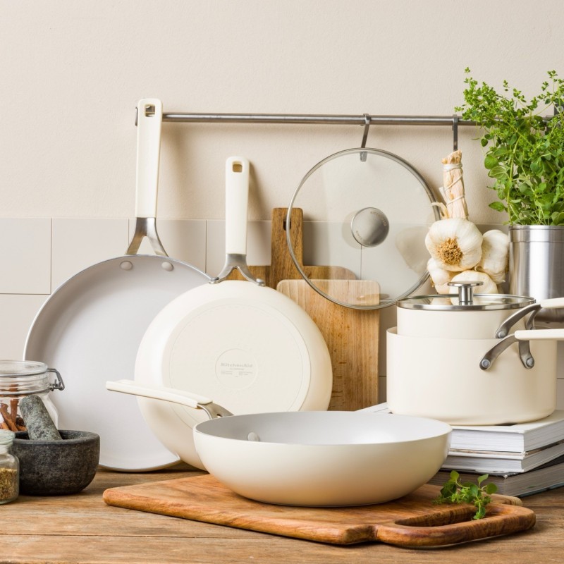KitchenAid pannu un katlu komplekts| Nepiedegoša